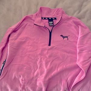 Vic secret sweatshirt quarter zip. Oversized fit